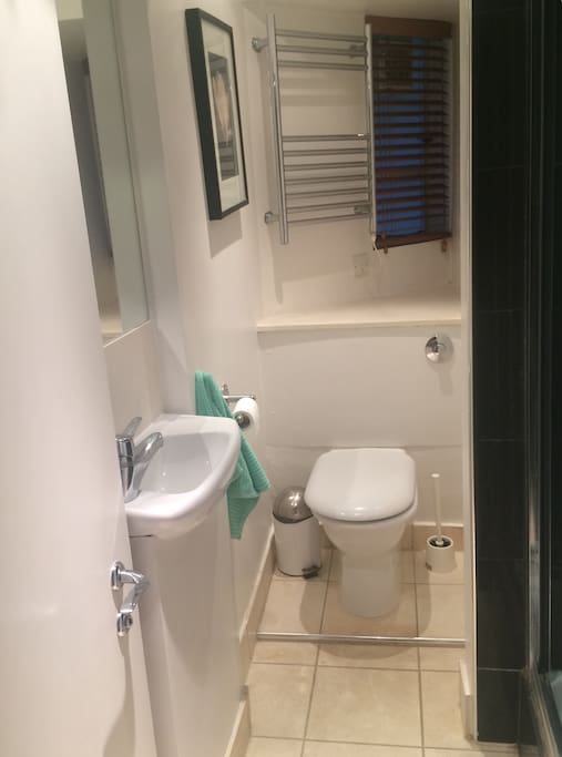 2nd bathroom