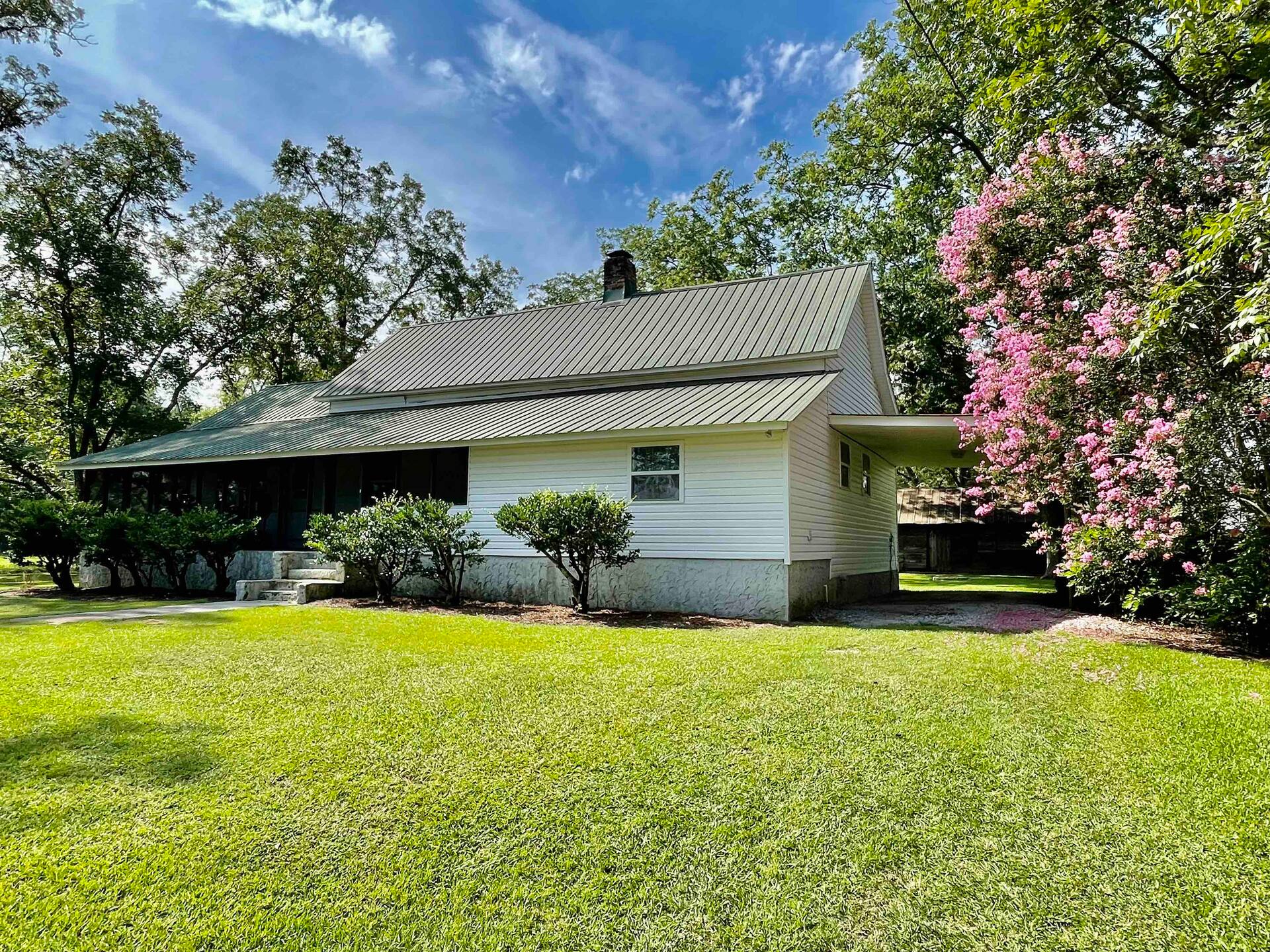 Quiet country home located minutes from GSU campus
