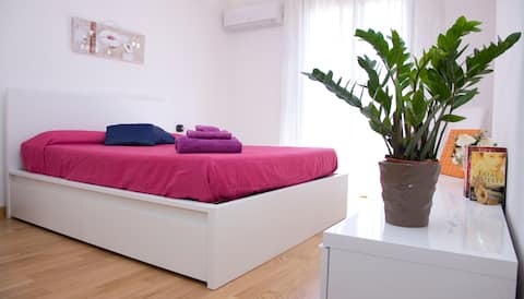 King's Residence Apartment with Garden View