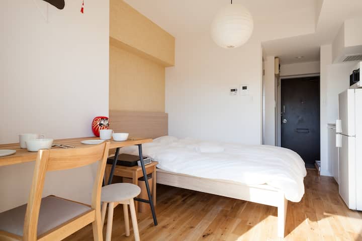 Japanese Modern Apt 2 Stops To Shinjuku 1 Apartments For