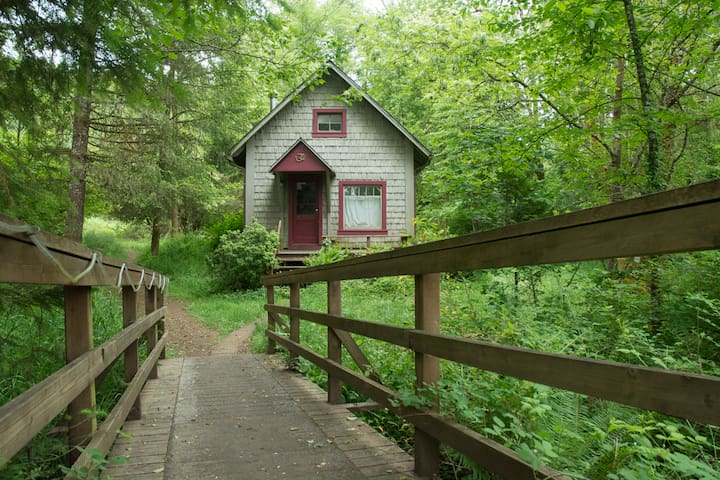 Airbnb Cottage Grove Vacation Rentals Places To Stay
