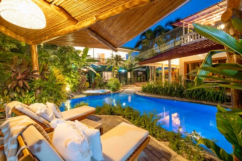 🌴16Bed Compound Oasis🌴DT Jaco Private Pool Hot-tub