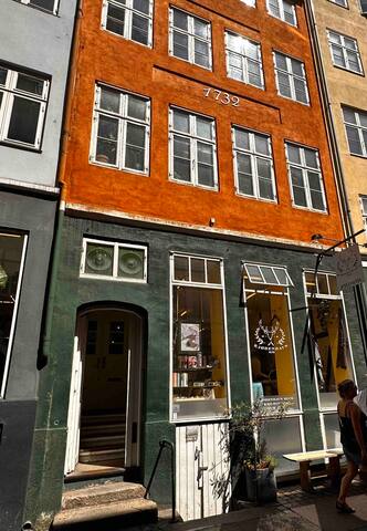 Centrum – Eksklusiv duplex with Roof top terrace gallery image 3