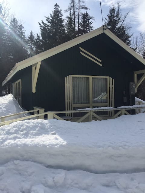 Cozy little camp 10 minutes north of sugarloaf mnt