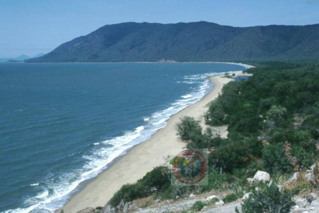 View looking out over Wangetti Beach from Rex Lookout