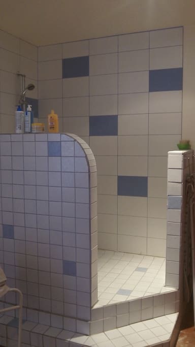 la douche spacieuse