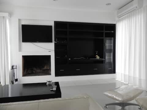 Propiedad de Airbnb exitosa: Furnished house with ocean view en Manantiales