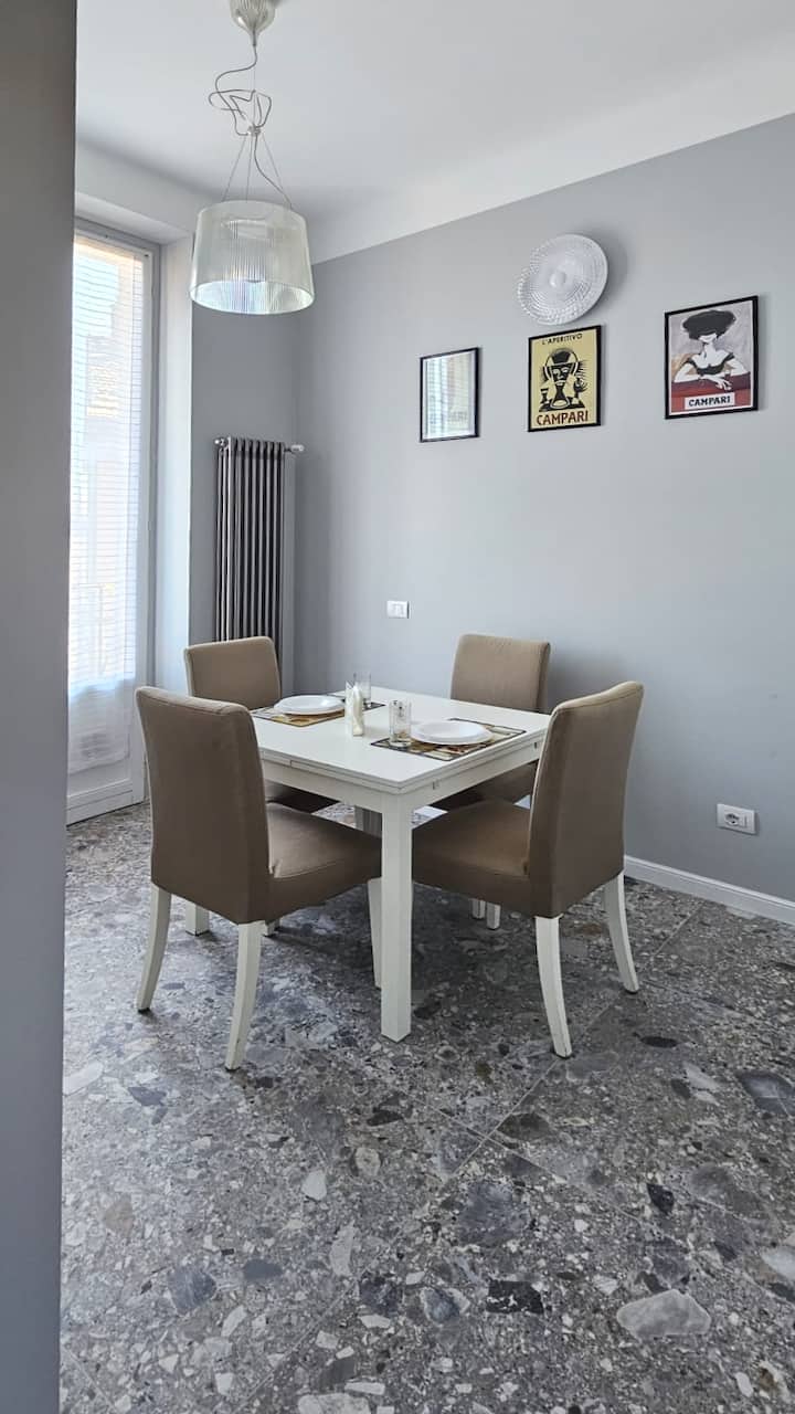 Charming flat on the Naviglio Grande