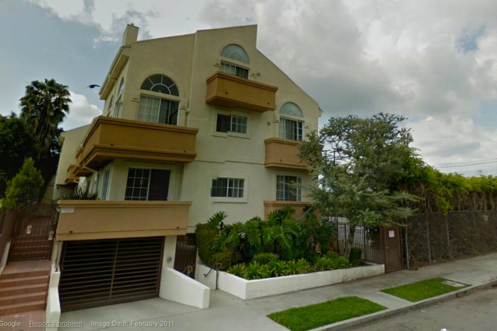 Top Floor Condo w/ 3 Balconies & Open Air Views!