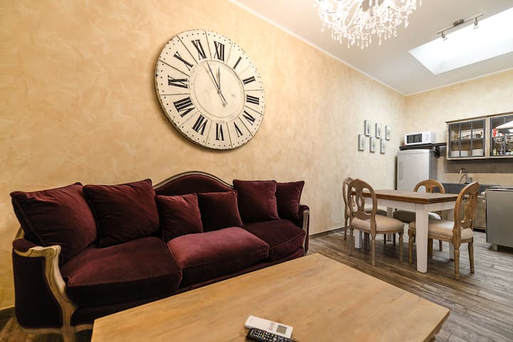 Bacall – 2Bdr 2Bth – Terrace