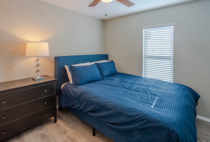 ห้องนอน 3 เตียงควีนไซส์