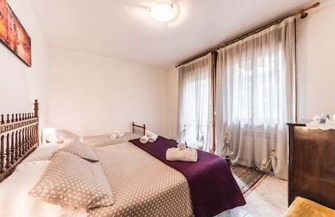 Venexian Apartment near Venice and Marco Polo