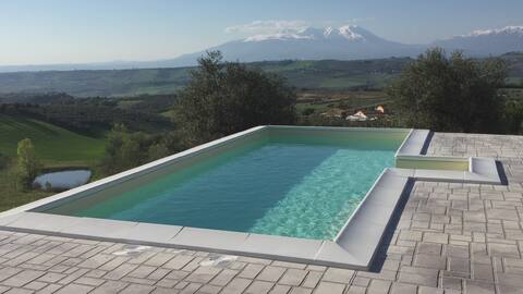 Casa Tre Viste, panoramic view in Loreto Aprutino
