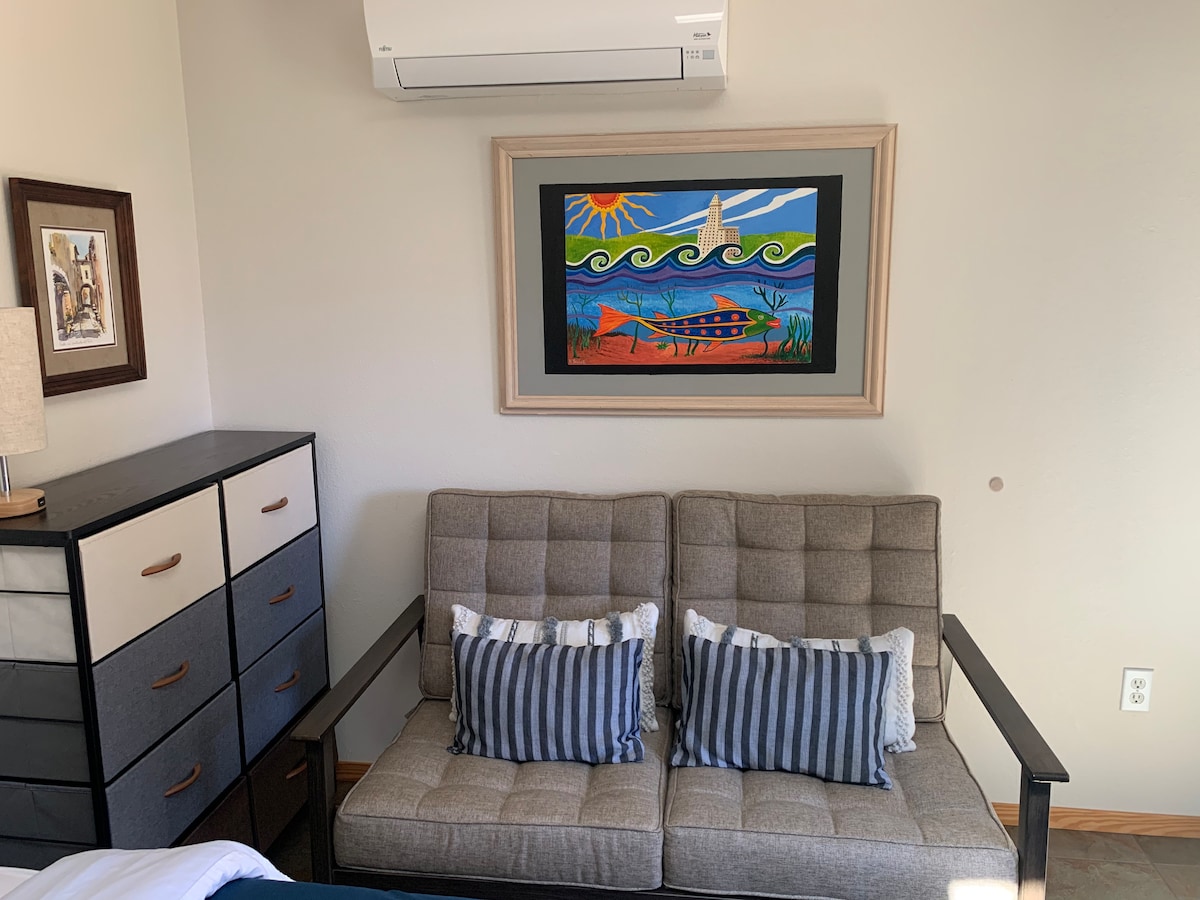 Top Airbnb: Stylish Studio in Chico