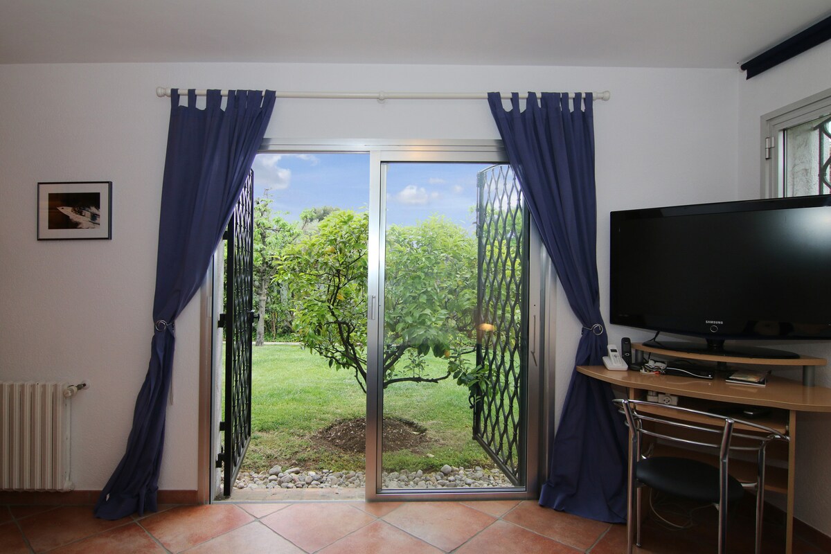 Спалня 2 - Преглед 1