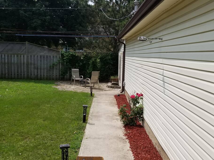 Pathway to the private room