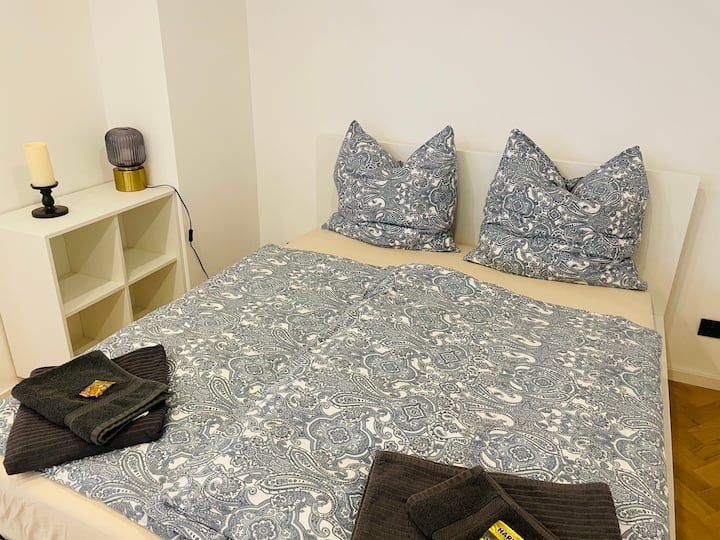 40 M² Apartment Am Aachener Weiher - Cologne