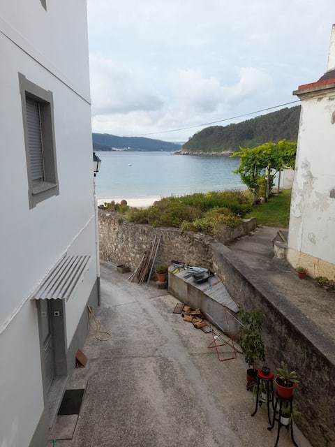 "Casa do Rego" 50 meters from Bares beach.