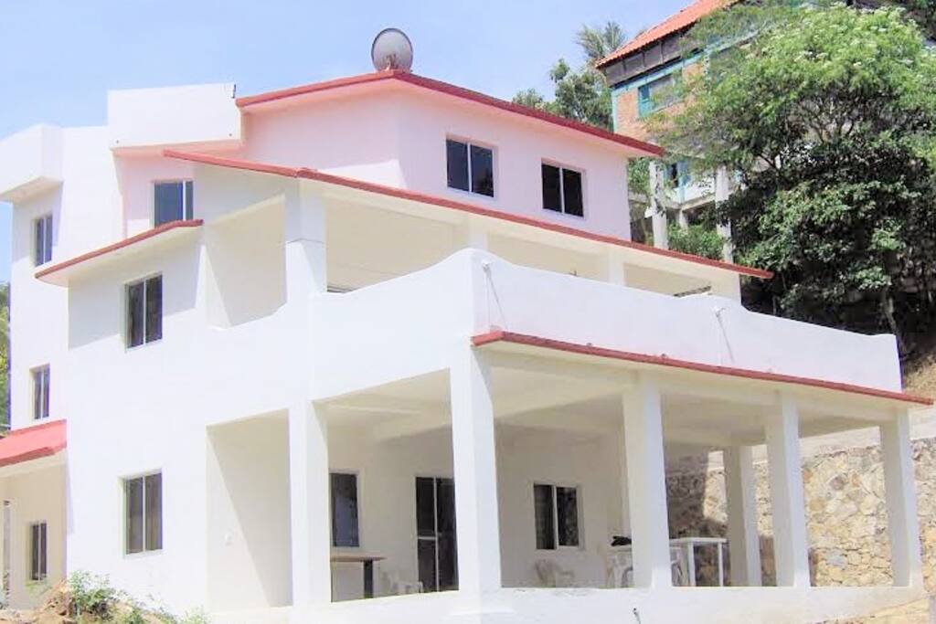 Casa "Blanca ZASA"