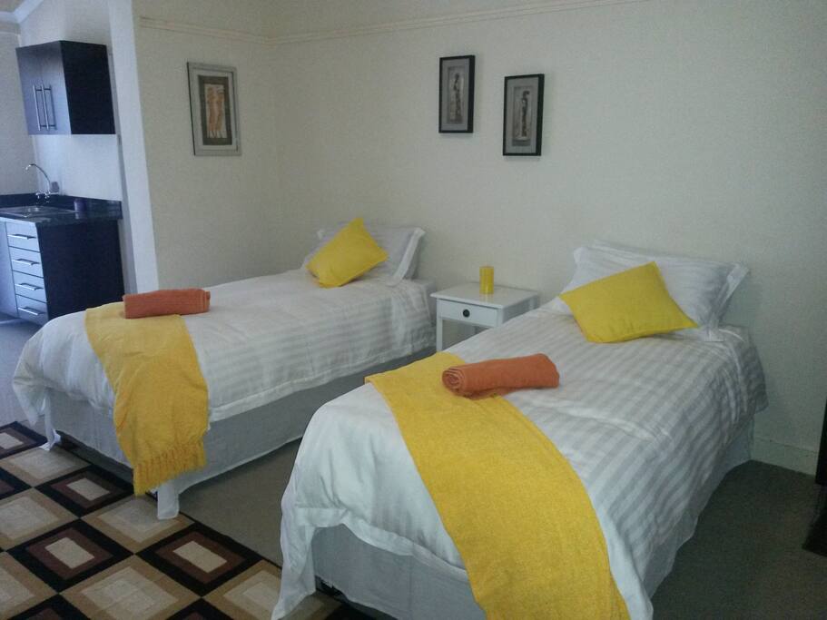 Robin room