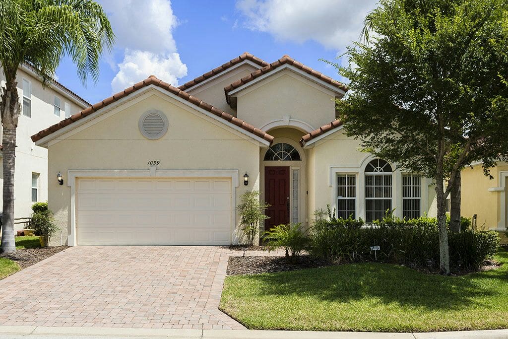 5 Bedroom home with games room and private pool