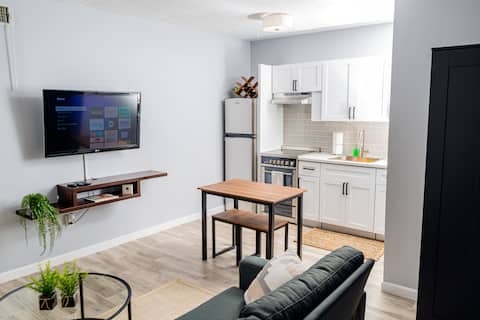 Popular Airbnb listing: Private Studio near Hard Rock Stadium in Miramar