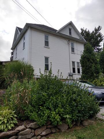Cheap, Cozy and Convenient in Downtown Butler