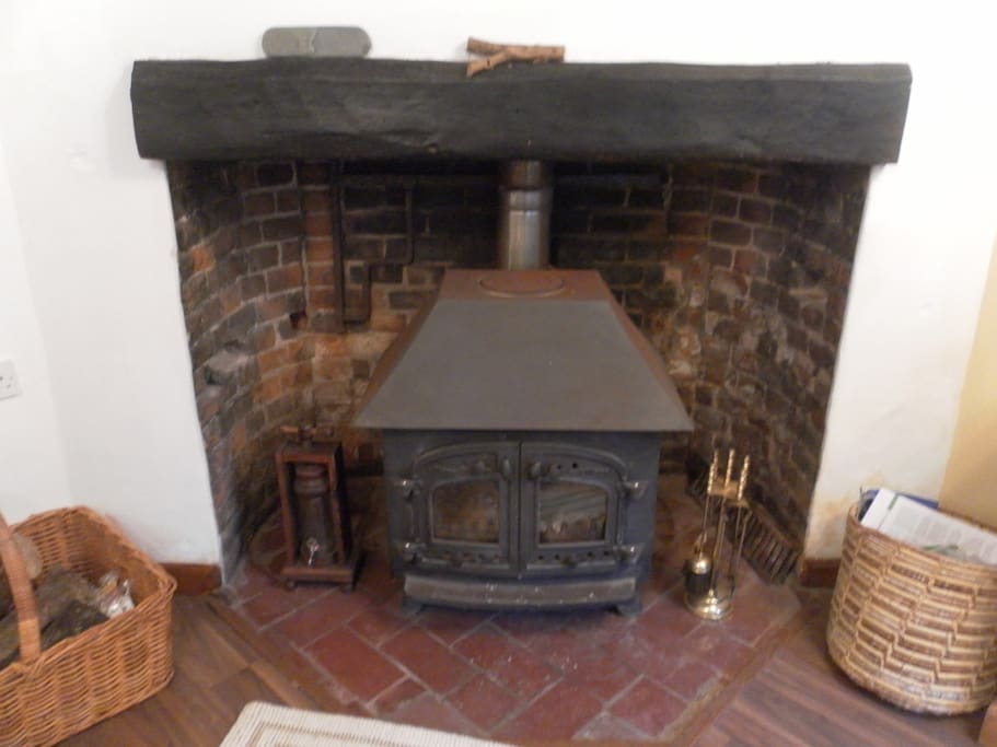 Log burner