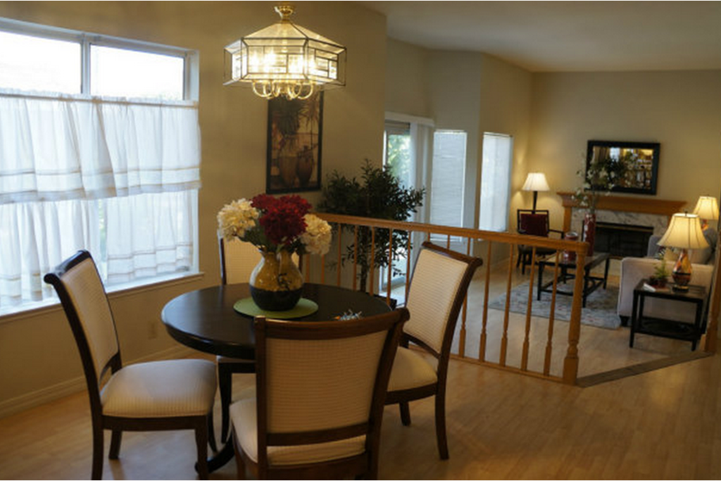 dining area adjacent to kitchen