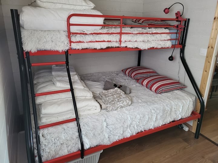 Bedroom 3, bunk beds (bed 140cm & 90cm)