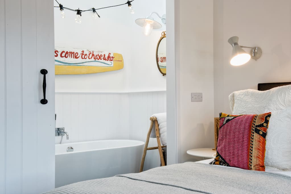 Bedroom to bathroom with sliding door