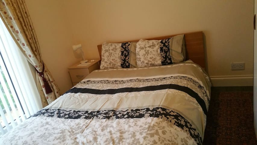 71 shadowmoss road- Double bed.