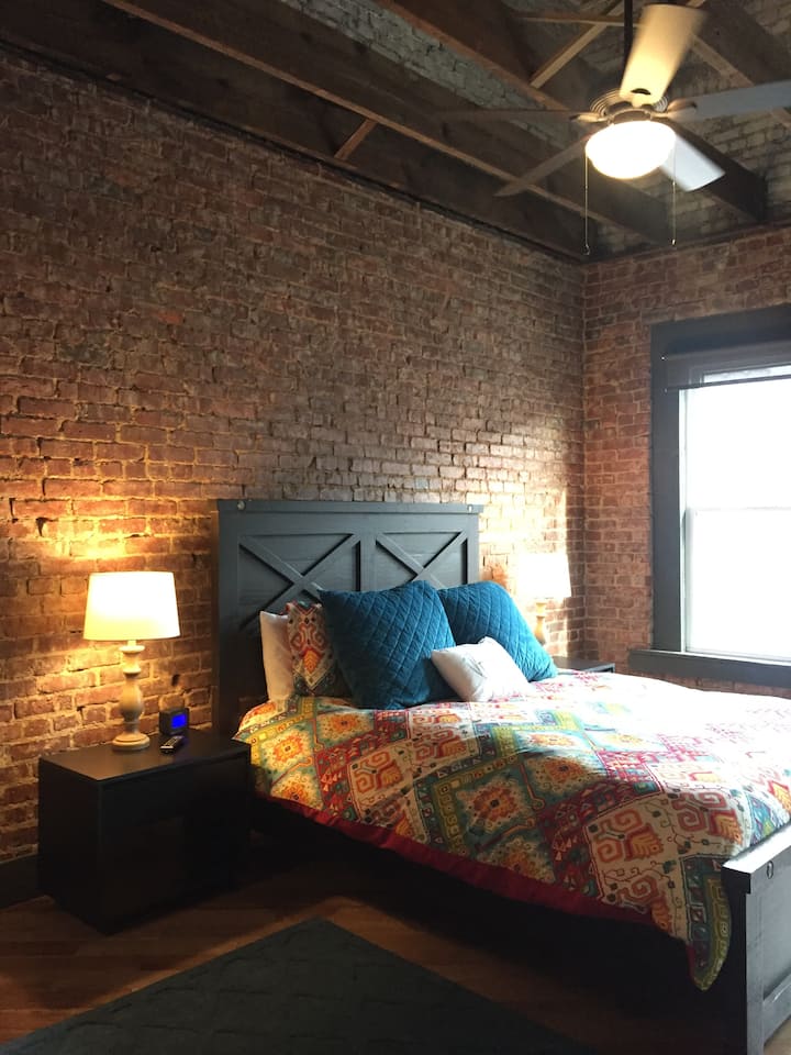 Master Bedroom with queen bed