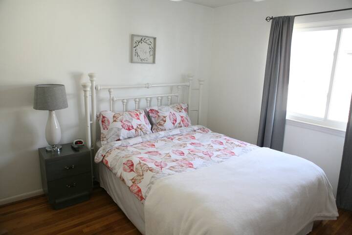 A Private Room in a Quiet Neighborhood in VA BCH