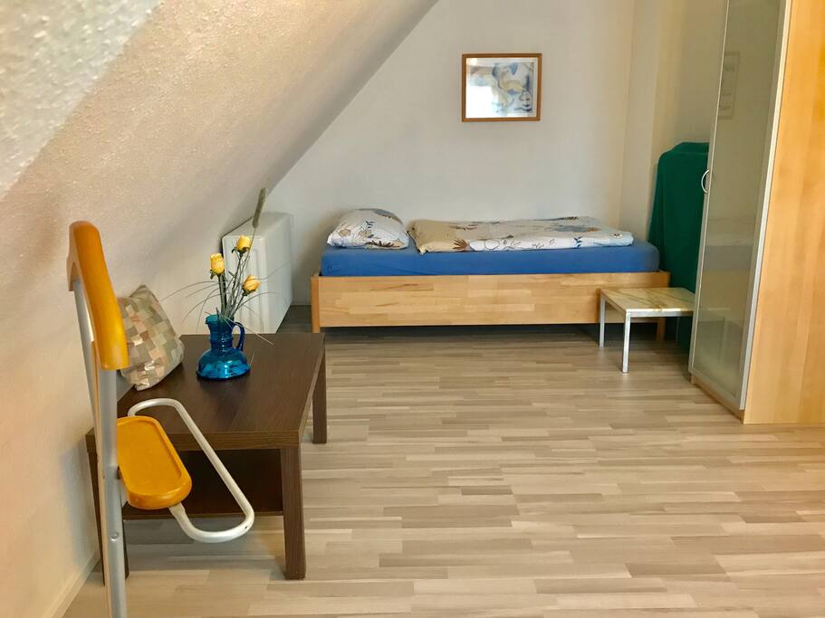 Schlafzimmer 2