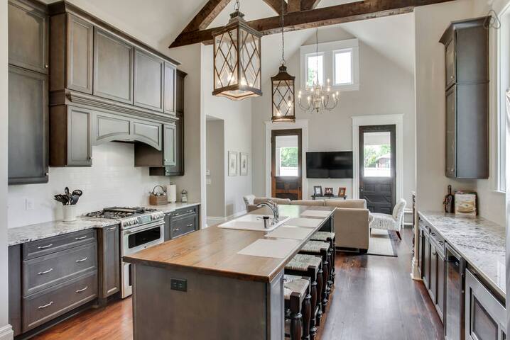 The Waverly – Less than 2mi from Downtown gallery image 5