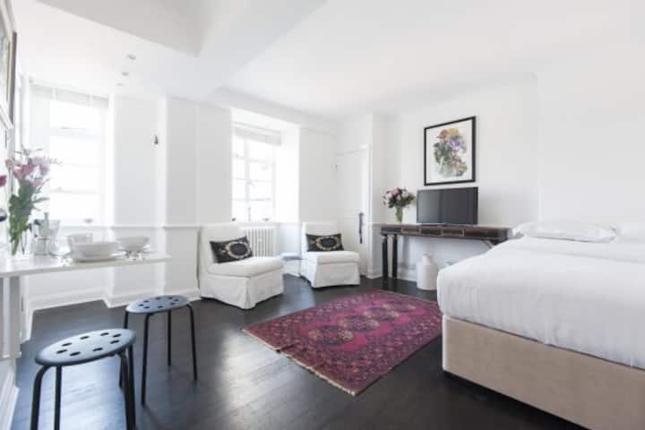 Luxury Chelsea Studio 24hr Porter