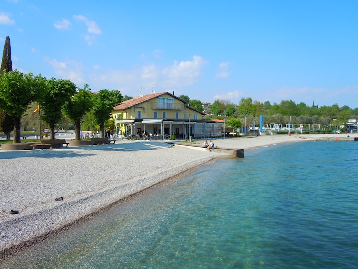 "I Papaveri", two-room apartment facing the lake