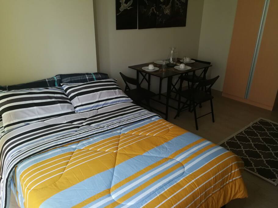 Queen size bed