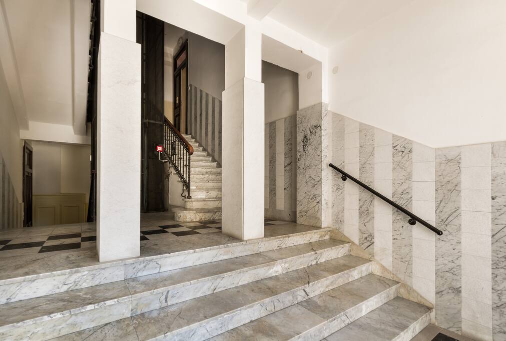 l'ingresso