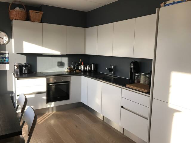 Two-floor penthouse with terrace and water view gallery image 5