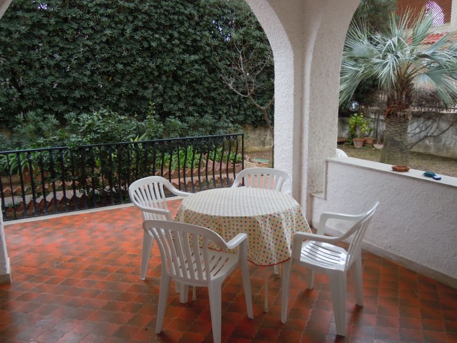 veranda