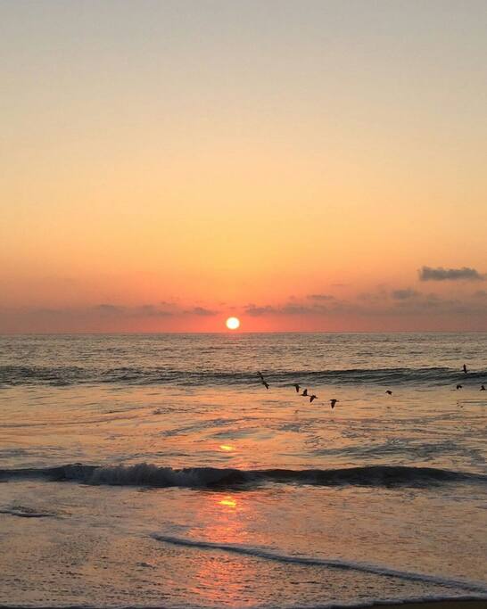 Atardecer en la playa Grande de Quintay
