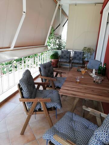 PARTHENON VIEW APT gallery image 4