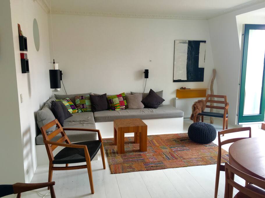 Livingroom and two possible beds