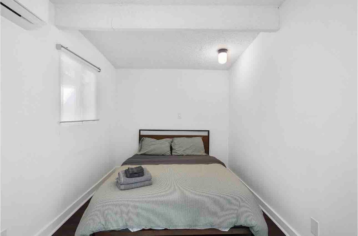 Chumba cha kulala, #2,QueenBed