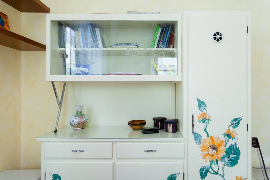 Credenza