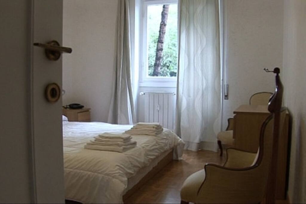 stanza letto 1