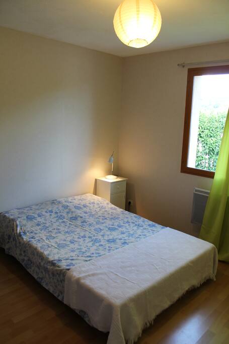 chambre 2 possibilité de rajouter un couchage 1 place et/ou lit bb