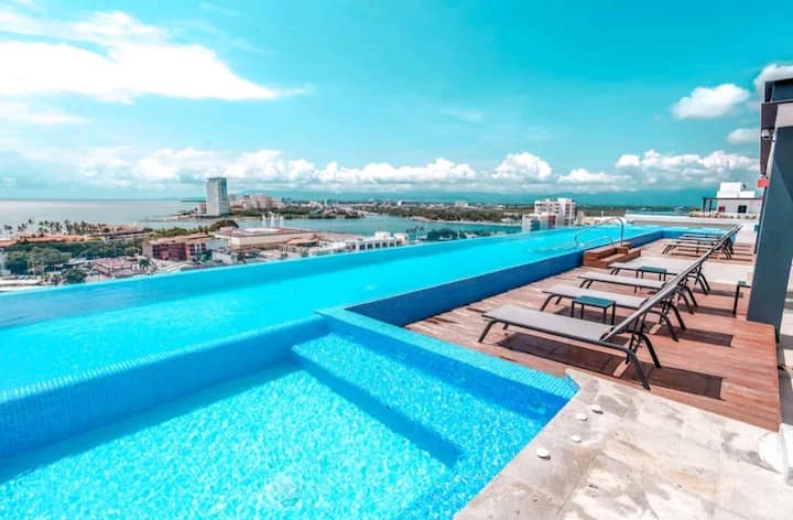 Stunning Rooftop Infinity Pool Minutes From Beach - Mexique